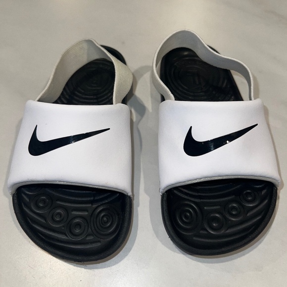 Nike Toddler Flip Flops/Sandals/Shoes/9c/8c - Picture 1 of 9